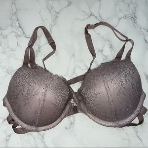 Victoria’s Secret Very Sexy Push Up Bra 34C Lavender